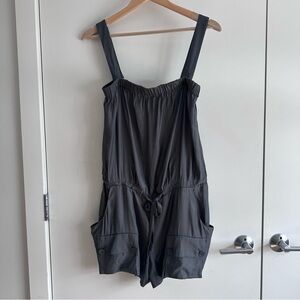 Jill by Jill Stuart Romper in size 4